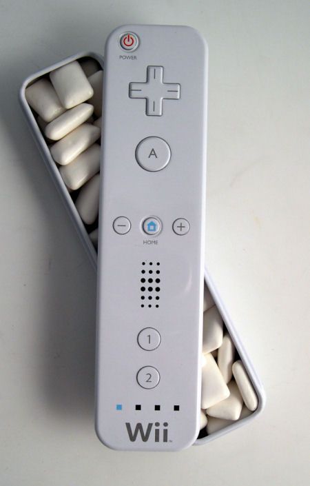 Nintendo: Wii Controller Peppermint Gum Novelty Candy